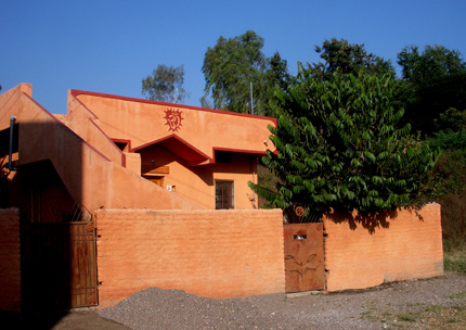 AdvaitaAnandaSamadhiAshram2009.jpg