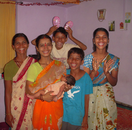 India2010/Sita16thBdayFamily8-09(em).jpg